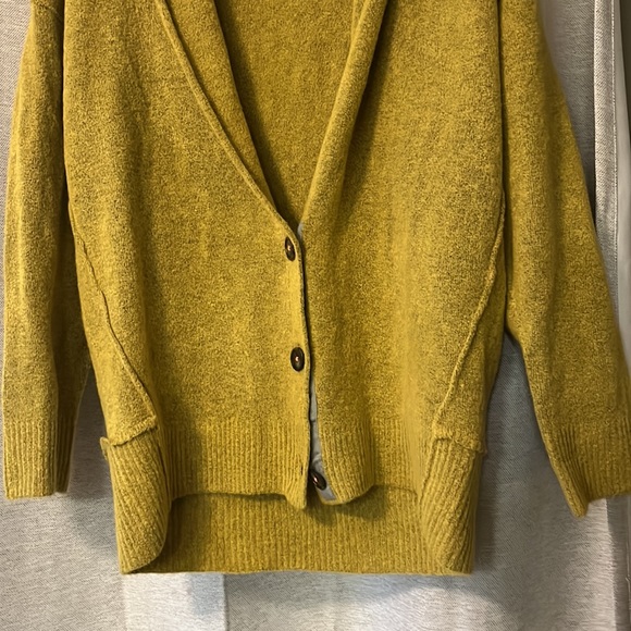 Free People women mustard color cardigan size s - Picture 6 of 9